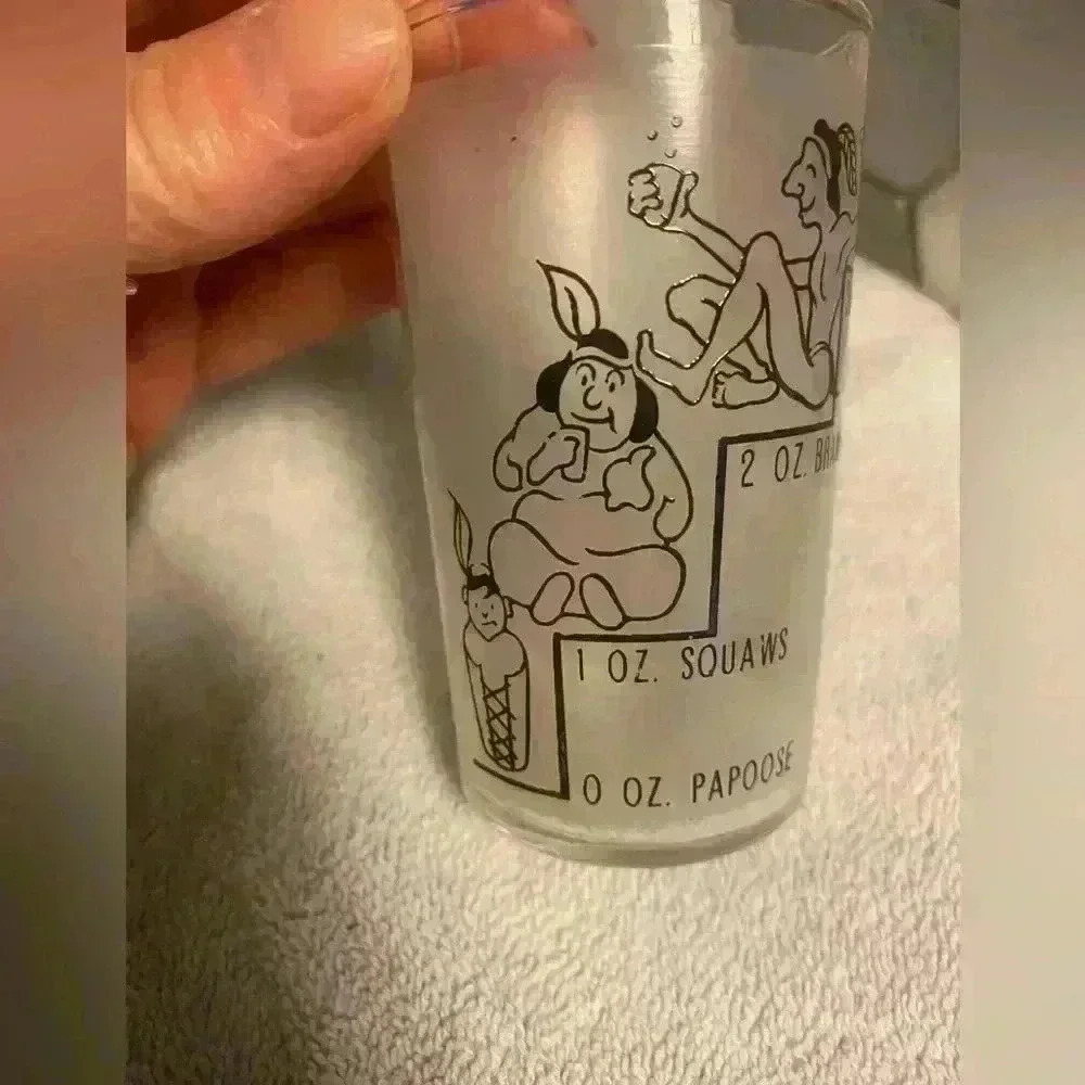 4 oz Indian novelty shot glass from Canada. Frosted glass with gold rim EUC - Picture 1 of 6